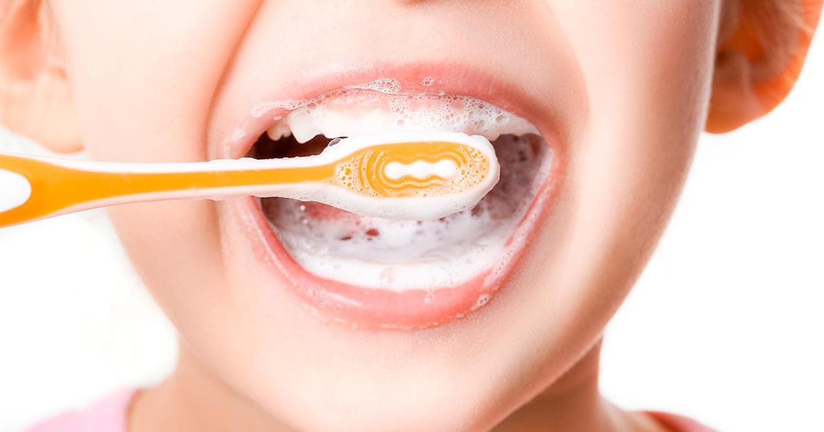 Cuidados com a Higiene Bucal Infantil: Guia Completo para Pais
